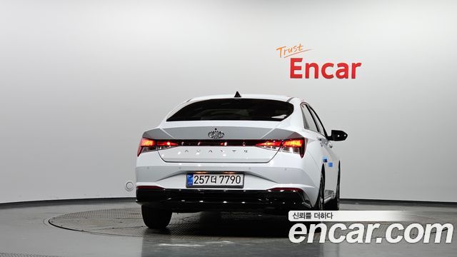 Hyundai AVANTE 2023 — photo 4