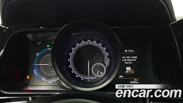 Hyundai AVANTE 2023 — photo 11
