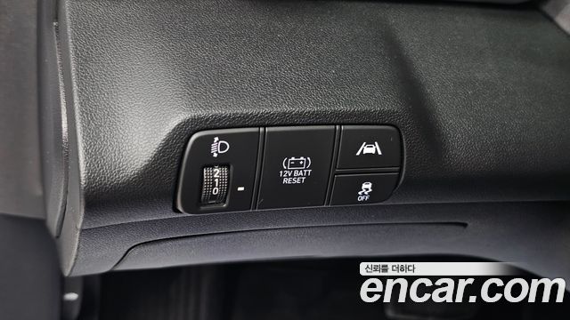 Hyundai AVANTE 2023 — photo 24