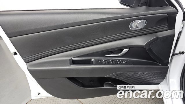 Hyundai AVANTE 2023 — photo 14