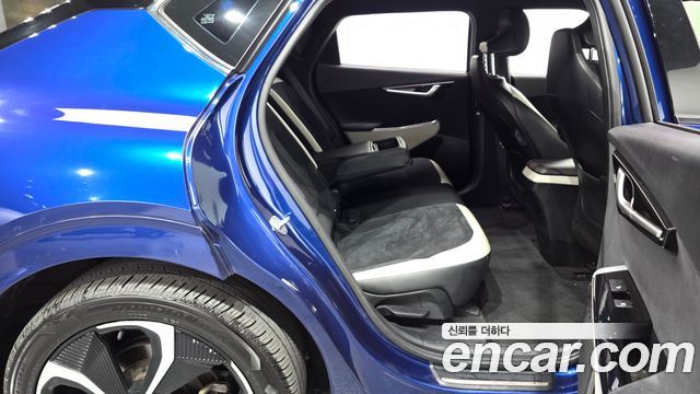 Kia EV6 2022 — photo 17