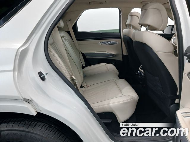 Genesis GV70 2023 — photo 17