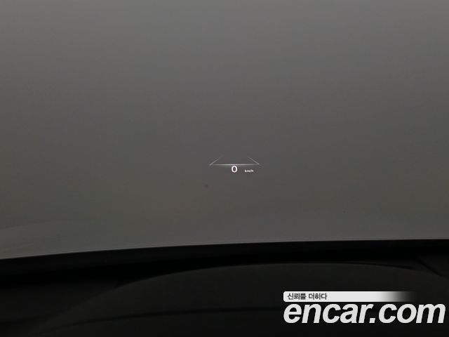 Genesis GV70 2023 — photo 27
