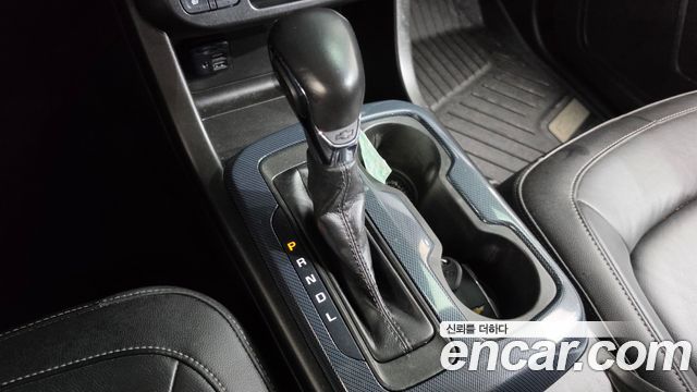 Chevrolet Korea Colorado 2022 — photo 12
