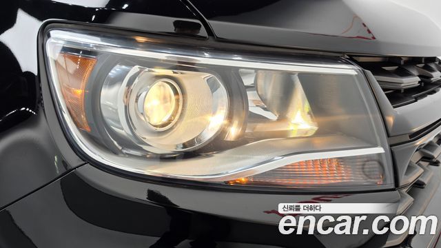 Chevrolet Korea Colorado 2022 — photo 8