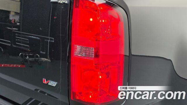 Chevrolet Korea Colorado 2022 — photo 9