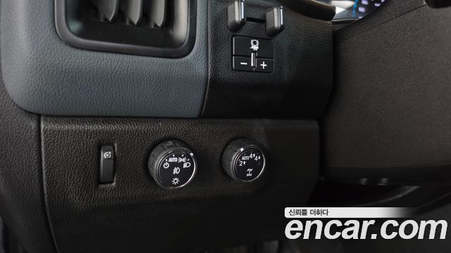 Chevrolet Korea Colorado 2022 — photo 28