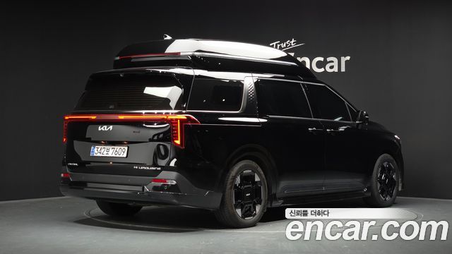 Kia Canival 2025 — photo 2