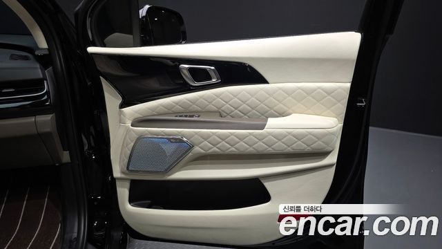Kia Canival 2025 — photo 15