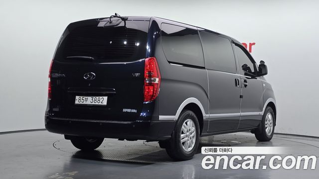 Hyundai Starex 2021 — photo 2
