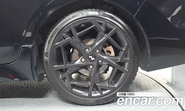Hyundai AVANTE 2018 — photo 7