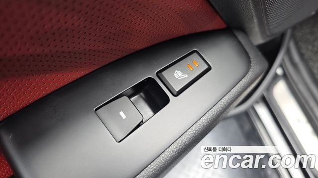 Hyundai AVANTE 2018 — photo 28