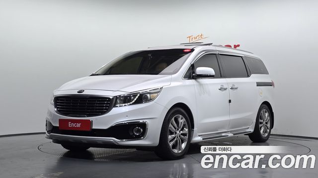 Kia Canival 2017 — photo 1
