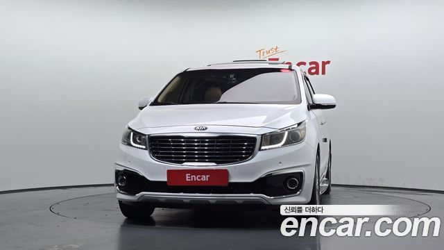 Kia Canival 2017 — photo 3