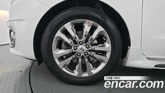 Kia Canival 2017 — photo 5