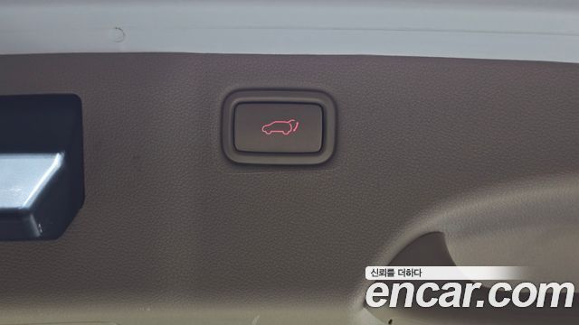 Kia Canival 2017 — photo 20