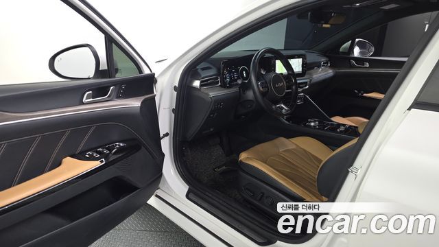 Kia K5 2022 — photo 13