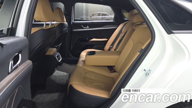 Kia K5 2022 — photo 18
