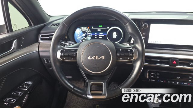 Kia K5 2022 — photo 19