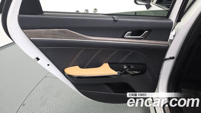 Kia K5 2022 — photo 15