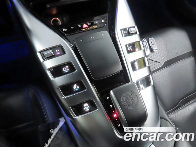 Mercedes-Benz AMG GT 2021 — photo 12