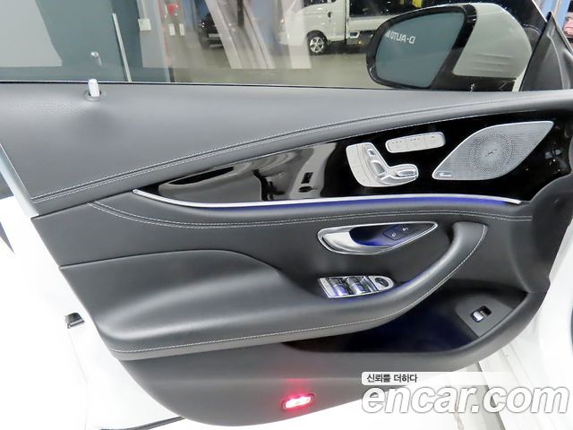 Mercedes-Benz AMG GT 2021 — photo 13