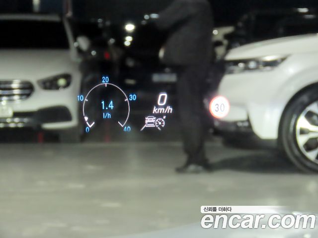 Mercedes-Benz AMG GT 2021 — photo 16
