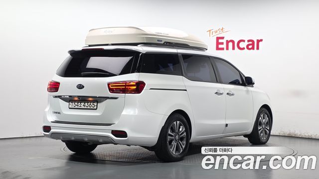 Kia Canival 2019 — photo 2