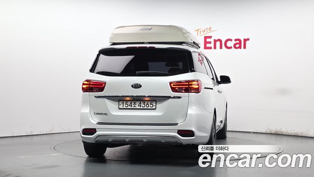 Kia Canival 2019 — photo 4