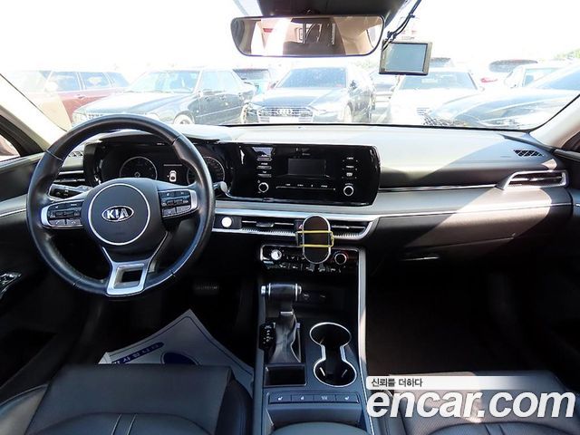 Kia K5 2020 — photo 9