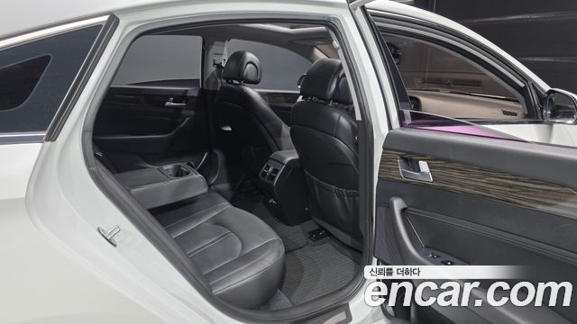 Hyundai Sonata 2015 — photo 18