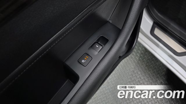 Hyundai Sonata 2015 — photo 24