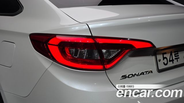 Hyundai Sonata 2015 — photo 9