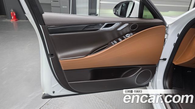 Genesis G80 2022 — photo 14