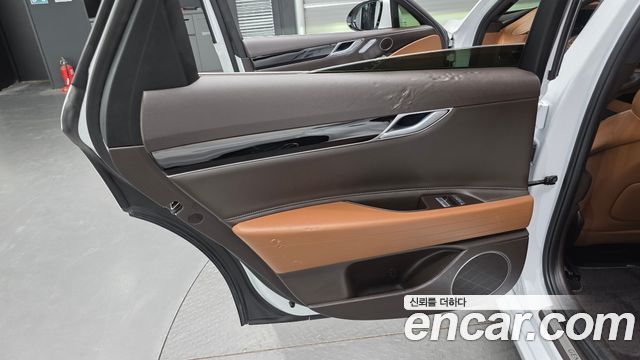 Genesis G80 2022 — photo 15