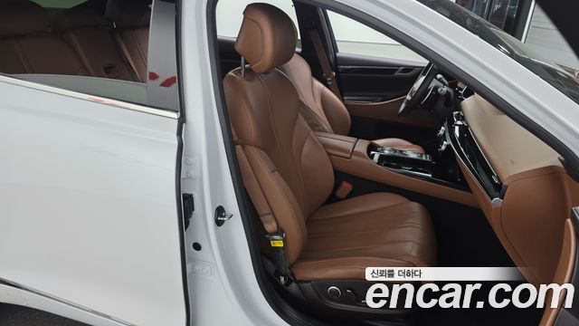 Genesis G80 2022 — photo 16