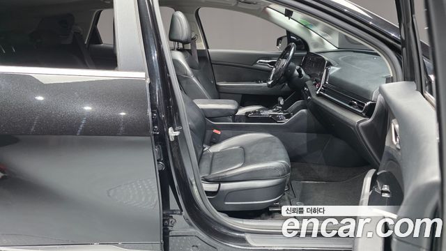 Kia Sportage 2022 — photo 11
