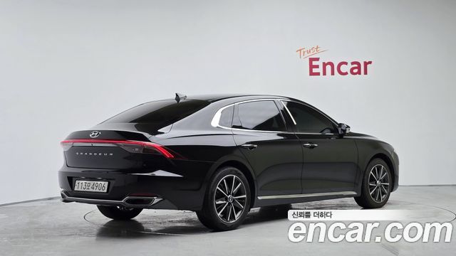 Hyundai Grandeur 2022 — photo 2