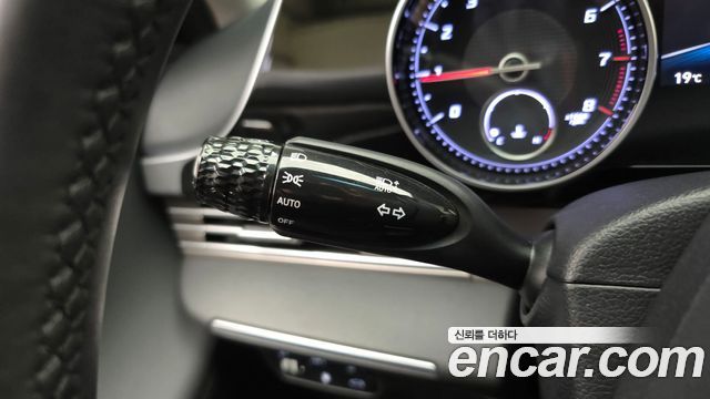 Hyundai Grandeur 2022 — photo 18