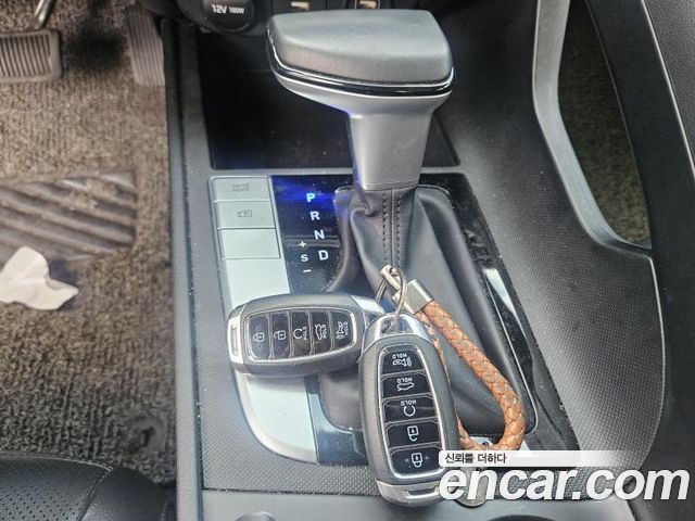 Hyundai AVANTE 2021 — photo 10