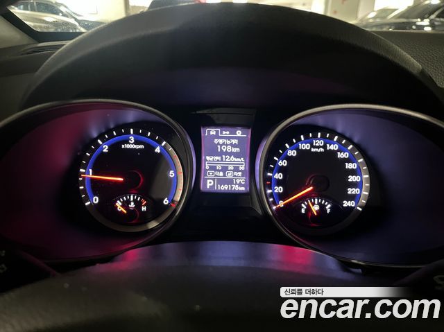 Hyundai Santafe 2014 — photo 7