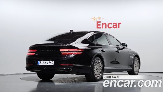 Genesis G80 2022 — photo 2