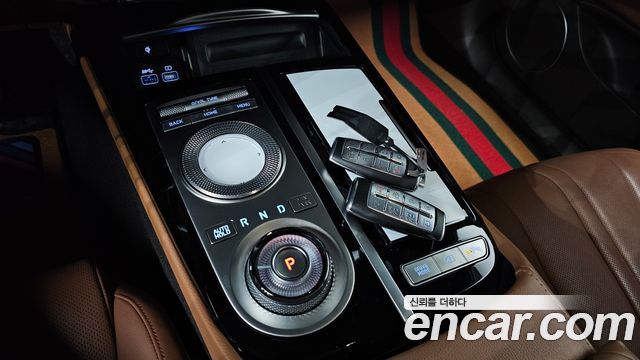 Genesis G80 2022 — photo 12