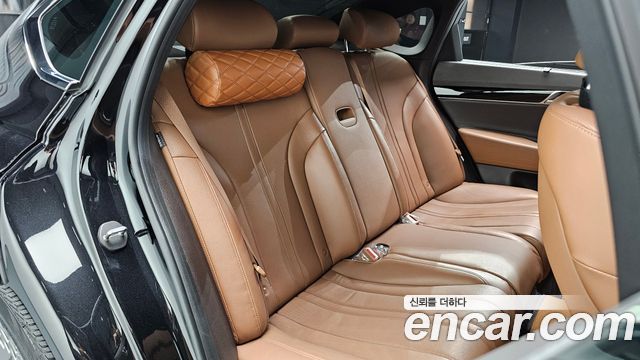 Genesis G80 2022 — photo 17