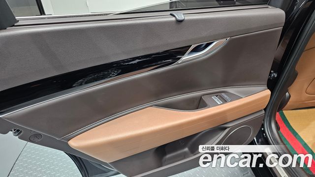 Genesis G80 2022 — photo 15