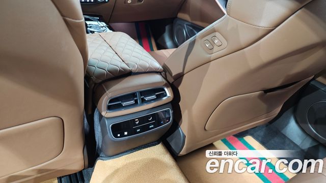 Genesis G80 2022 — photo 29