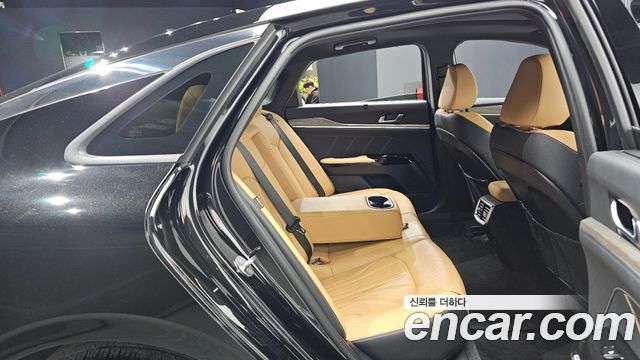 Kia K5 2022 — photo 17