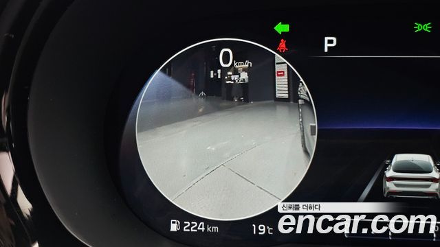 Kia K5 2022 — photo 32