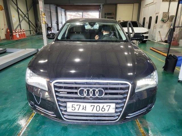Audi A8 2013 — inspection photo 1