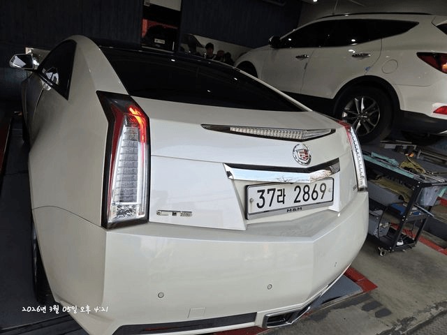 Cadillac CTS 2011 — inspection photo 2